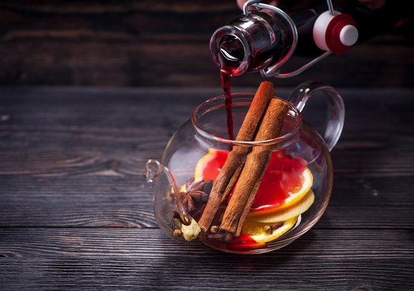 How to Prepare a Gourmet Paella with Authentic Spanish Ingredients?